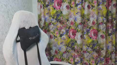 Mia online show from 26, 11, 2025