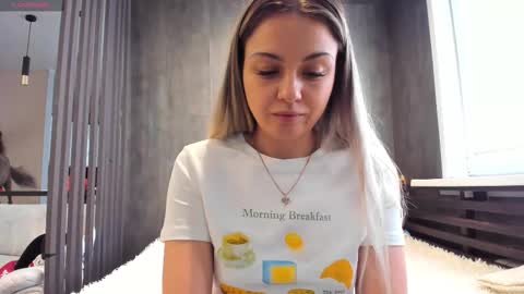 Snapshot of mia___mur chatting on 8, 3, 2026 Mia online show from 8, 3, 2026