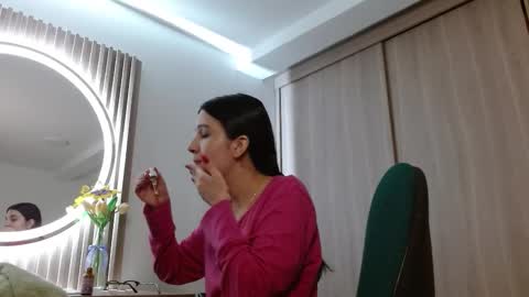 Mia online show from 2, 12, 2025