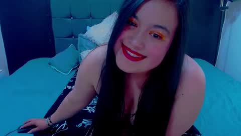 C A L L  M E  M I A  online show from 20, 12, 2025