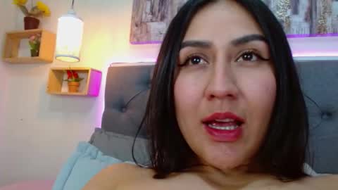 M I A  A Y R A online show from 21, 11, 2025