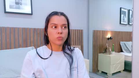 Snapshot of mia_bellefort chatting on 11, 2, 2026 Mia Bellefort online show from 11, 2, 2026