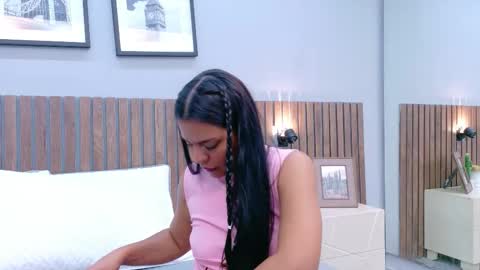 Snapshot of mia_bellefort chatting on 7, 3, 2026 Mia Bellefort online show from 7, 3, 2026