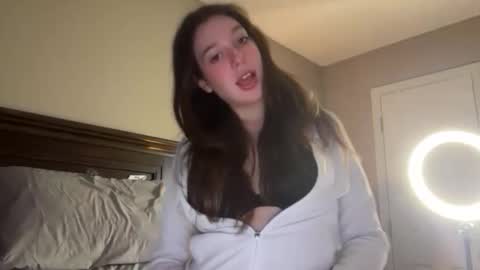 Mia online show from 2, 2, 2026