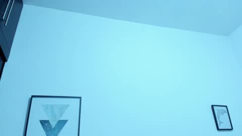 mia online show from 13, 10, 2025