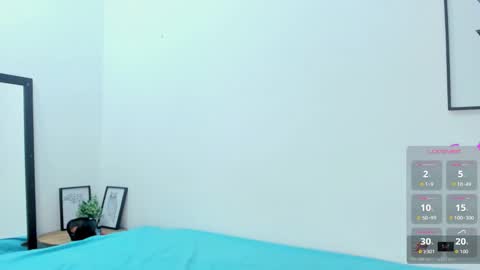 mia online show from 11, 11, 2025