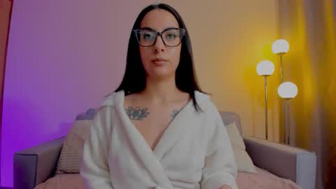 Sarah Luna online show from 1, 3, 2026