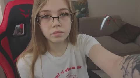 Mia online show from 12, 10, 2025