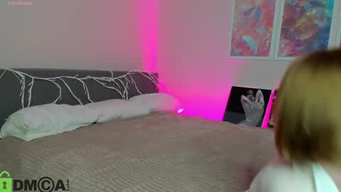 Mia online show from 21, 10, 2025