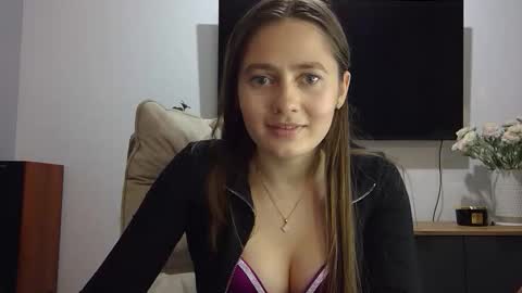 mia_fride1 online show from 19, 12, 2025