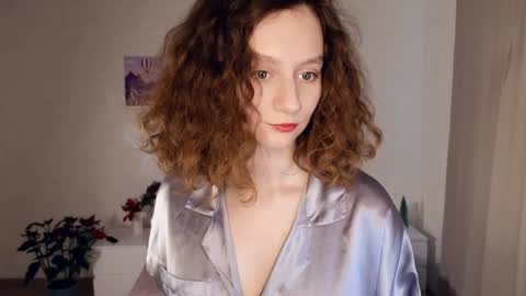 Mia  online show from 29, 1, 2025