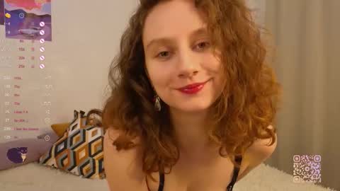Snapshot of mia_frizz chatting on 17, 11, 2025 Mia online show from 17, 11, 2025
