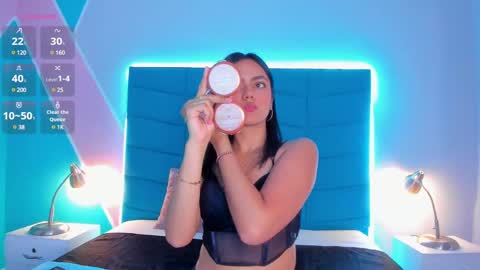 mia_greco_ online show from 11, 1, 2025