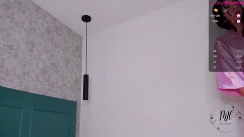  I am Mia  online show from 5, 12, 2024