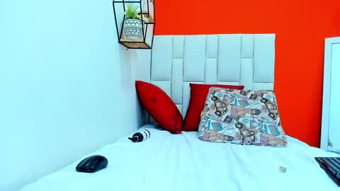 MIA online show from 28, 1, 2025