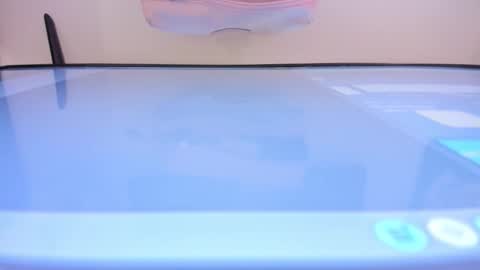    online show from 27, 10, 2025