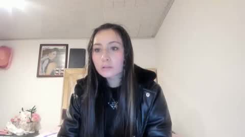 mia kaneee online show from 29, 9, 2025