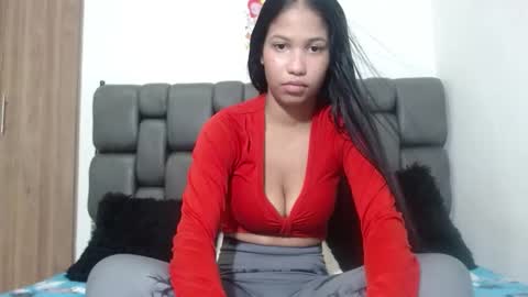 mia_kleim1 online show from 16, 3, 2026