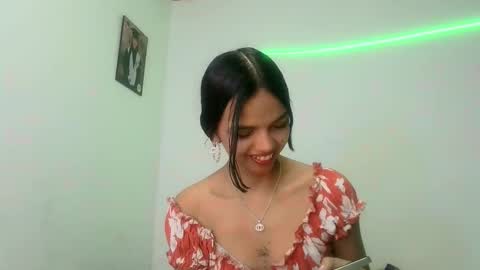 mia lucy 21 online show from 12, 11, 2025