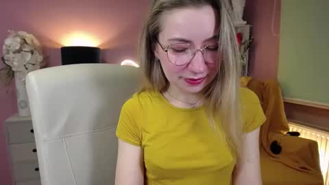 Mia online show from 4, 12, 2024