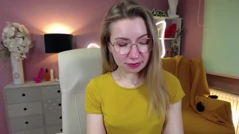 Mia online show from 4, 12, 2024