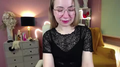 Mia online show from 13, 12, 2024
