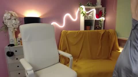 Mia online show from 14, 12, 2024