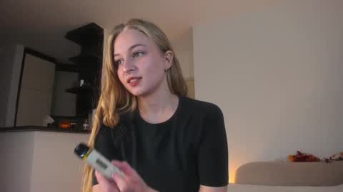 Mia here Appreciate your support online show from 23, 10, 2025