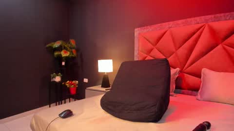 Snapshot of mia_milff chatting on 15, 2, 2026 MIA online show from 15, 2, 2026