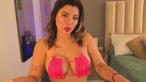 Snapshot of mia_monroe_888 chatting on 20, 11, 2025 Mia Monroe online show from 20, 11, 2025