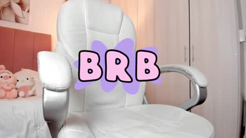 Mia Nevaeh - follow me online show from 9, 2, 2025