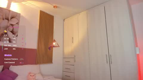 Mia Nevaeh - follow me online show from 19, 3, 2026