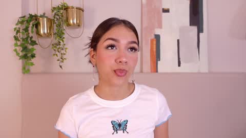 mia_oconner online show from 14, 1, 2025