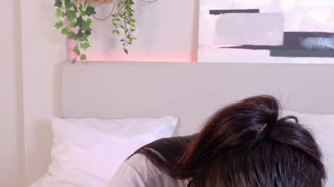 mia_oconner online show from 30, 1, 2025