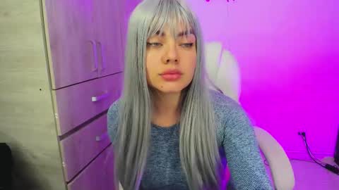 Mia online show from 5, 11, 2025