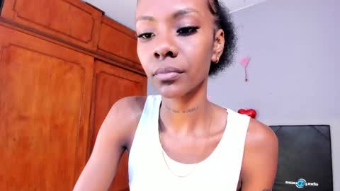 Mia online show from 28, 2, 2025