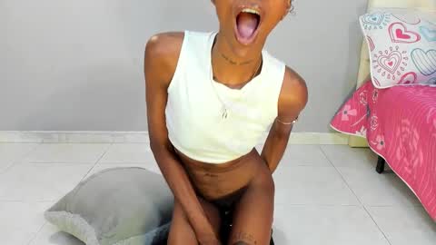 Mia online show from 6, 3, 2025