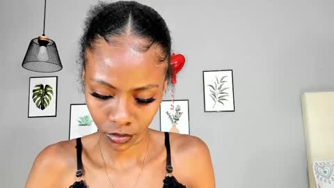 Mia online show from 11, 3, 2025