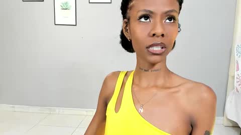 Mia online show from 12, 3, 2025