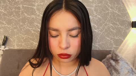Mia Roux online show from 7, 2, 2025