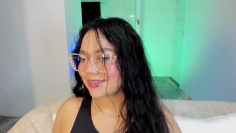 Mia Roux online show from 24, 3, 2026