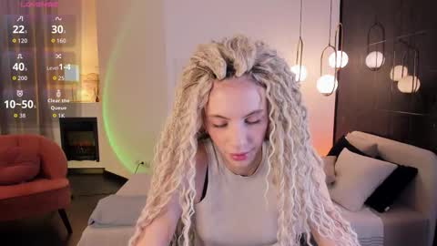Snapshot of mia_silk chatting on 14, 10, 2025 Mia online show from 14, 10, 2025