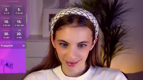 Snapshot of mia_silk chatting on 14, 11, 2025 Mia online show from 14, 11, 2025