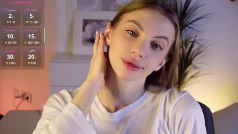 Snapshot of mia_silk chatting on 17, 11, 2025 Mia online show from 17, 11, 2025