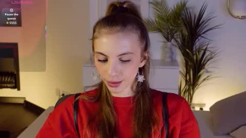 Snapshot of mia_silk chatting on 20, 11, 2025 Mia online show from 20, 11, 2025