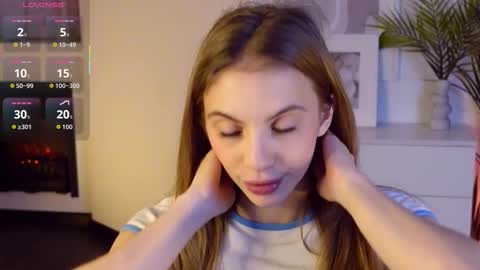 Snapshot of mia_silk chatting on 25, 11, 2025 Mia online show from 25, 11, 2025