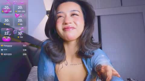 Mia online show from 31, 10, 2025