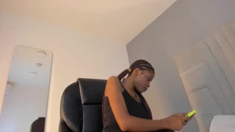 mia_smith_x online show from 11, 3, 2025