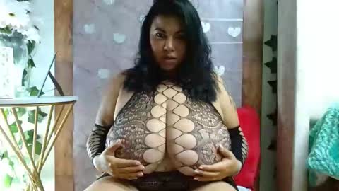 Mia squirt big INDEPENDENT MODEL...ONLYFANS  online show from 8, 3, 2026