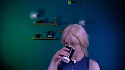 mia_starrr_ online show from 1, 2, 2026